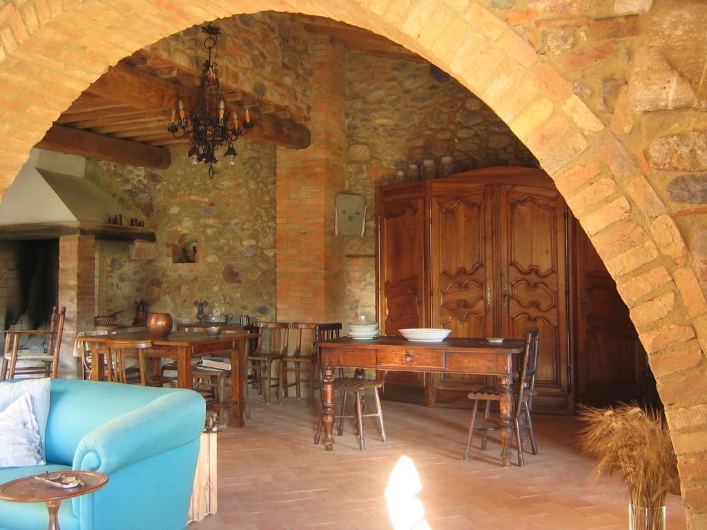 Agriturismo Il Casalino Pari Exterior foto