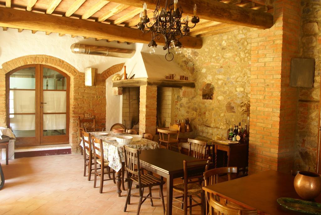 Agriturismo Il Casalino Pari Exterior foto