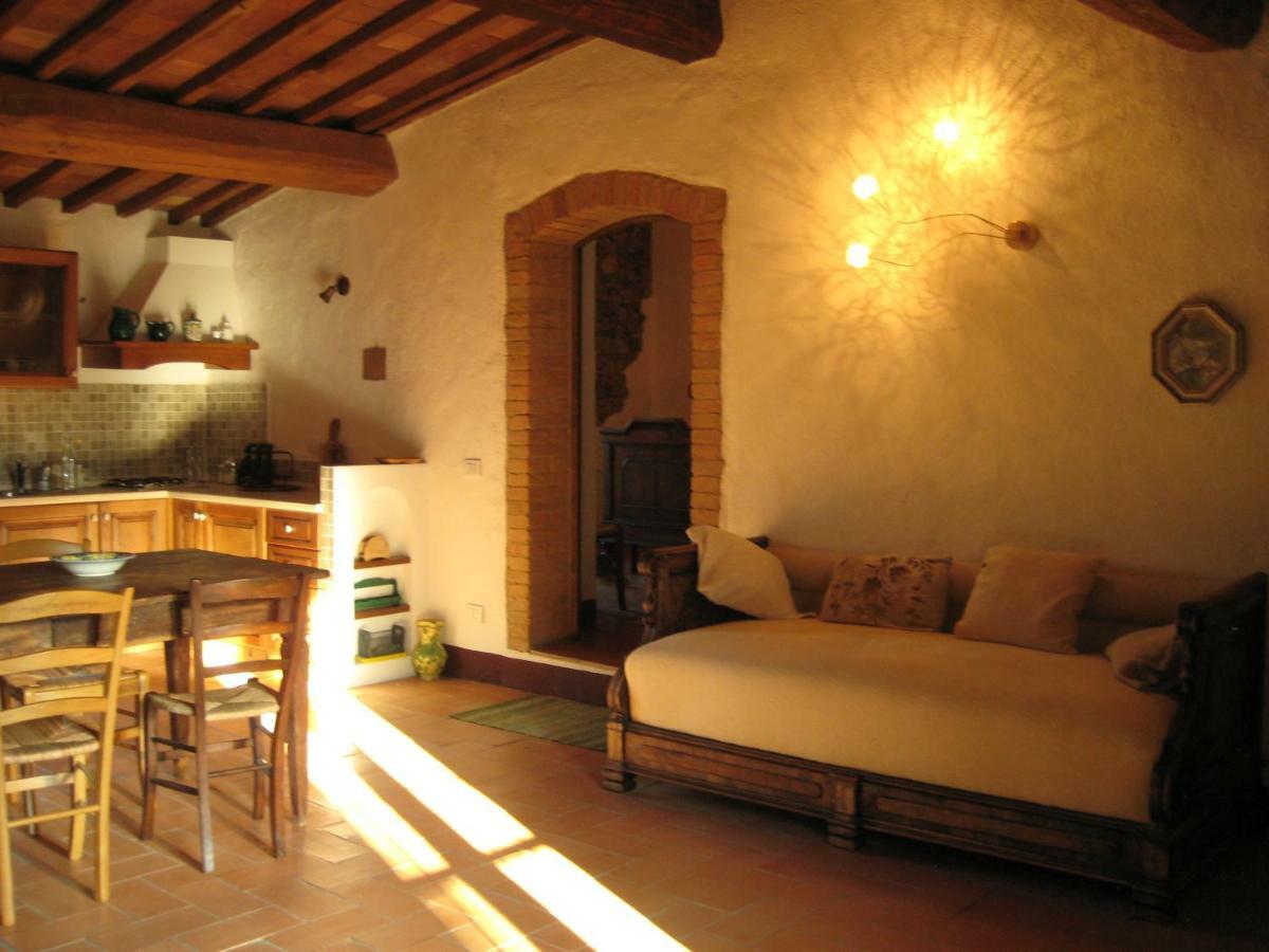 Agriturismo Il Casalino Pari Exterior foto