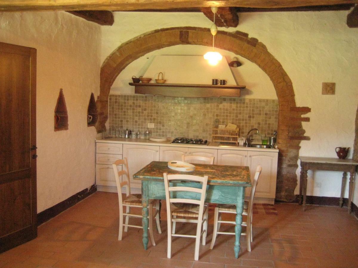 Agriturismo Il Casalino Pari Exterior foto
